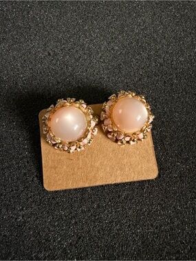 Vintage Charel Pink Irredescent in White Enamel Flower Wreath Clip on Earrings